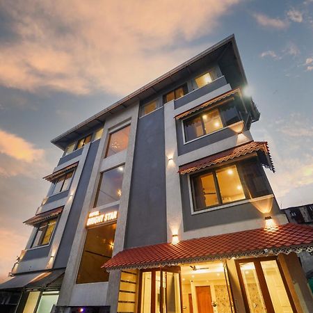 Hotel Bright Star Mahābaleshwar Exteriér fotografie