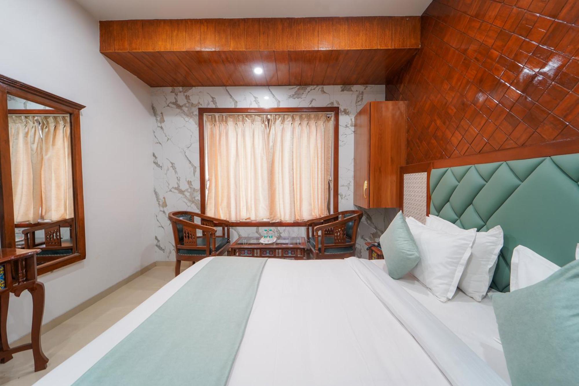 Hotel Bright Star Mahābaleshwar Exteriér fotografie