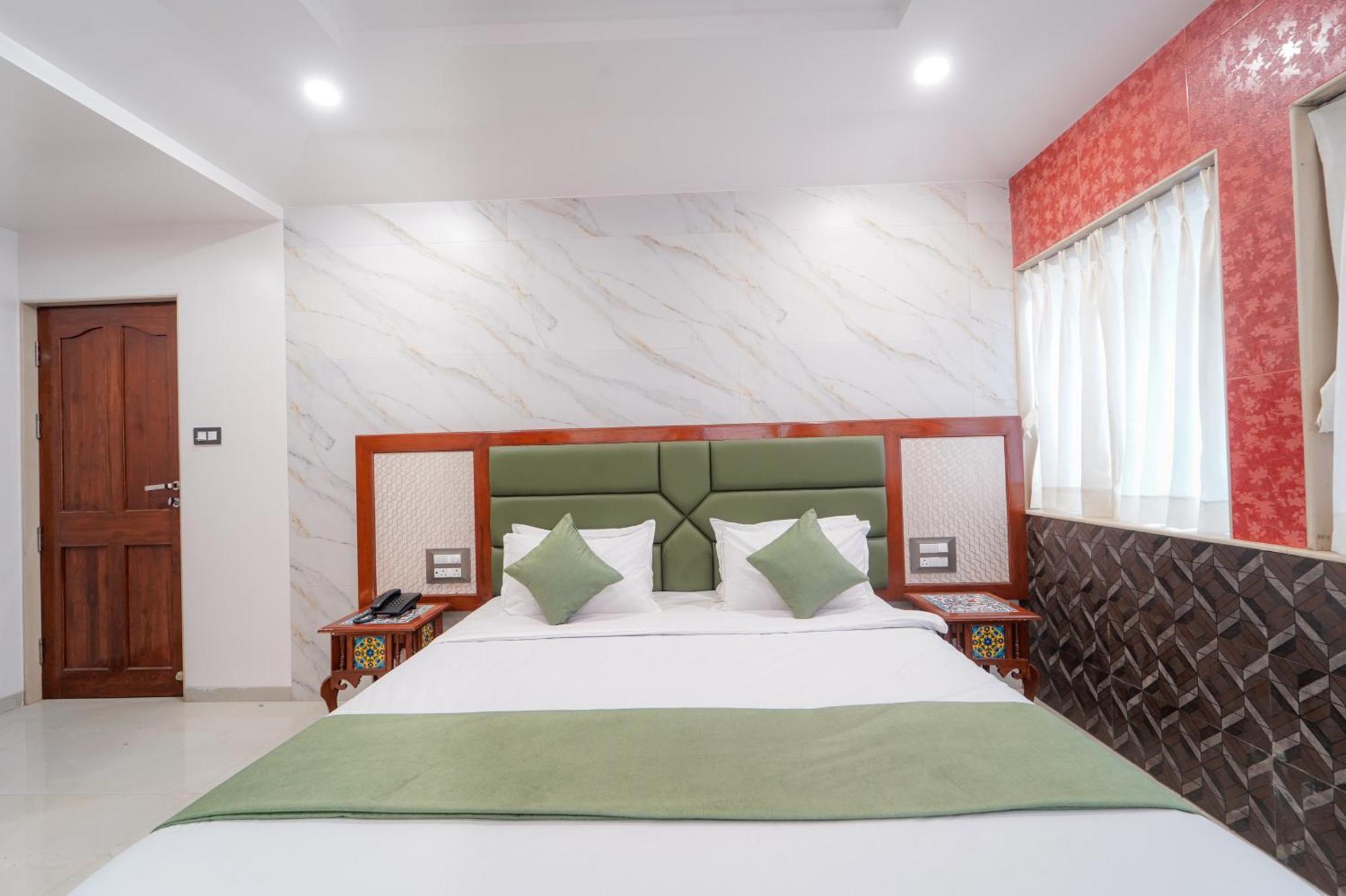 Hotel Bright Star Mahābaleshwar Exteriér fotografie