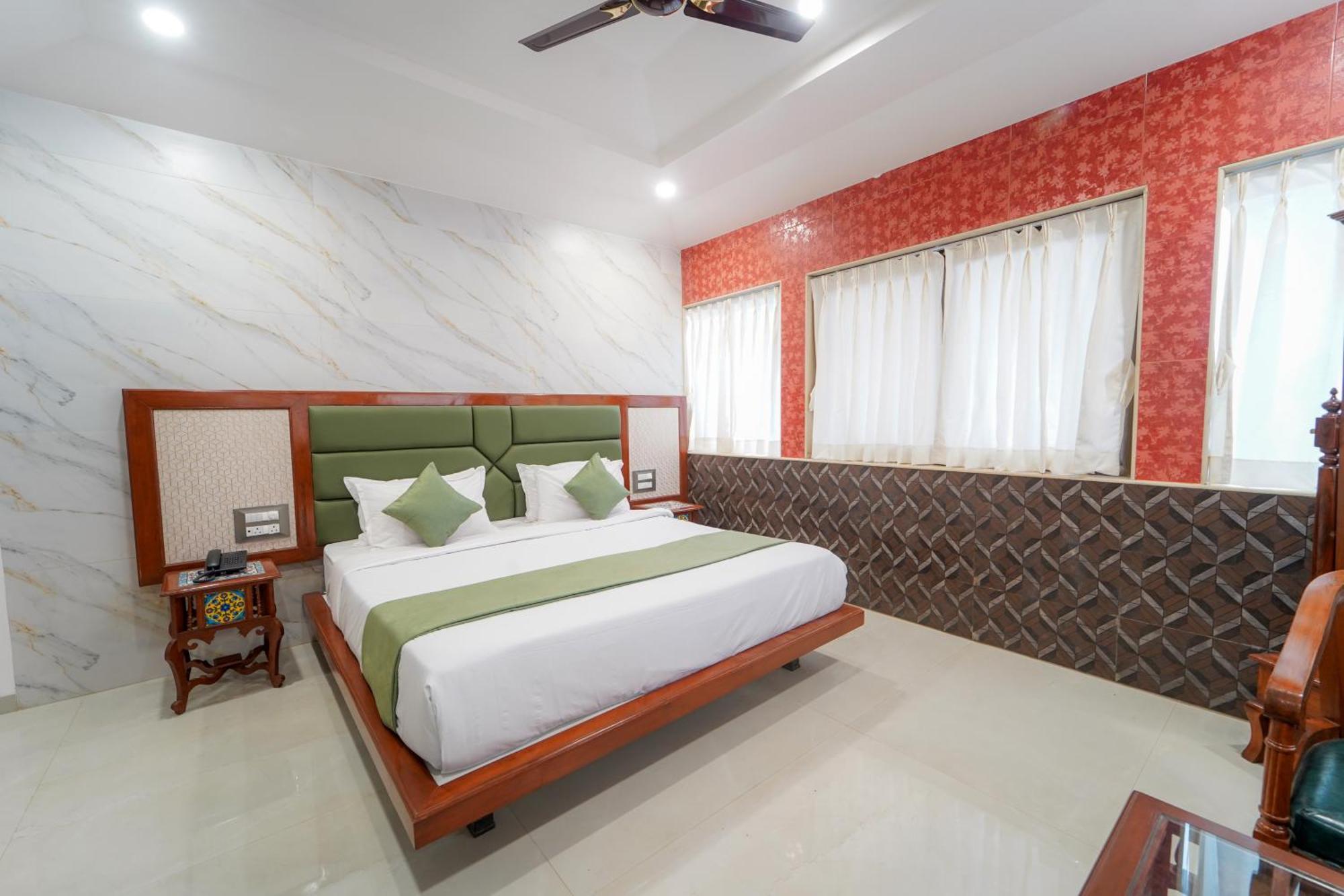 Hotel Bright Star Mahābaleshwar Exteriér fotografie