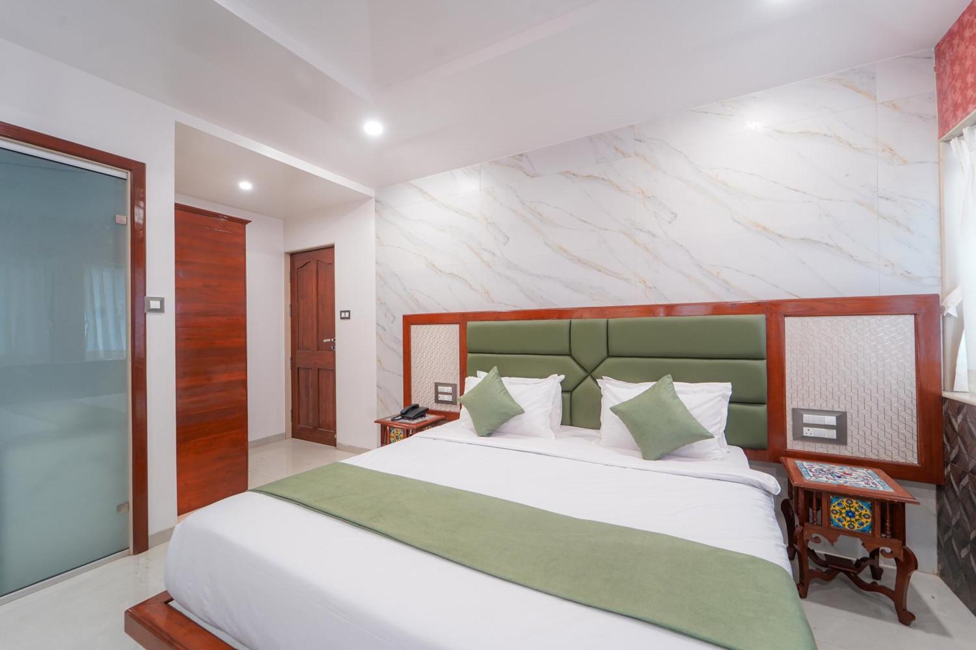 Hotel Bright Star Mahābaleshwar Exteriér fotografie